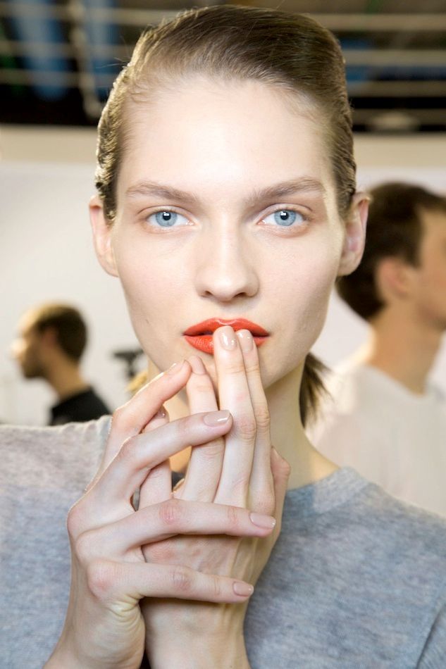 Le Fashion Spring Beauty Orange Lips And Nude Nails 